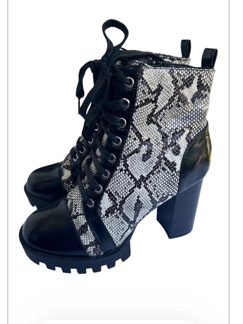 Wild Diva electric python heeled boots chunky block heel lace-up front - Picture 4 of 9